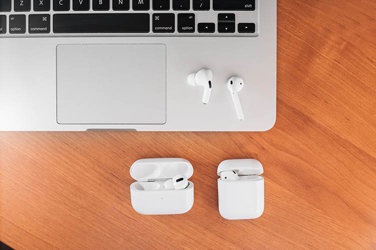 AirPods and AirPods Pro On Laptop